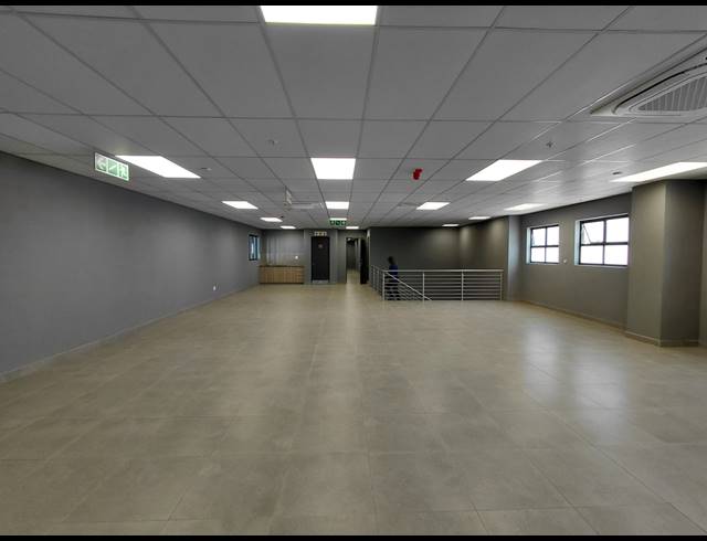 12,619M² WAREHOUSE TO LET IN WITFONTEIN